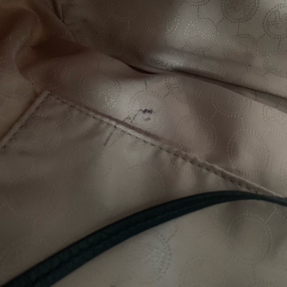 Michael Kors Large Jet Set Gathered Tote - Picture 8 of 11